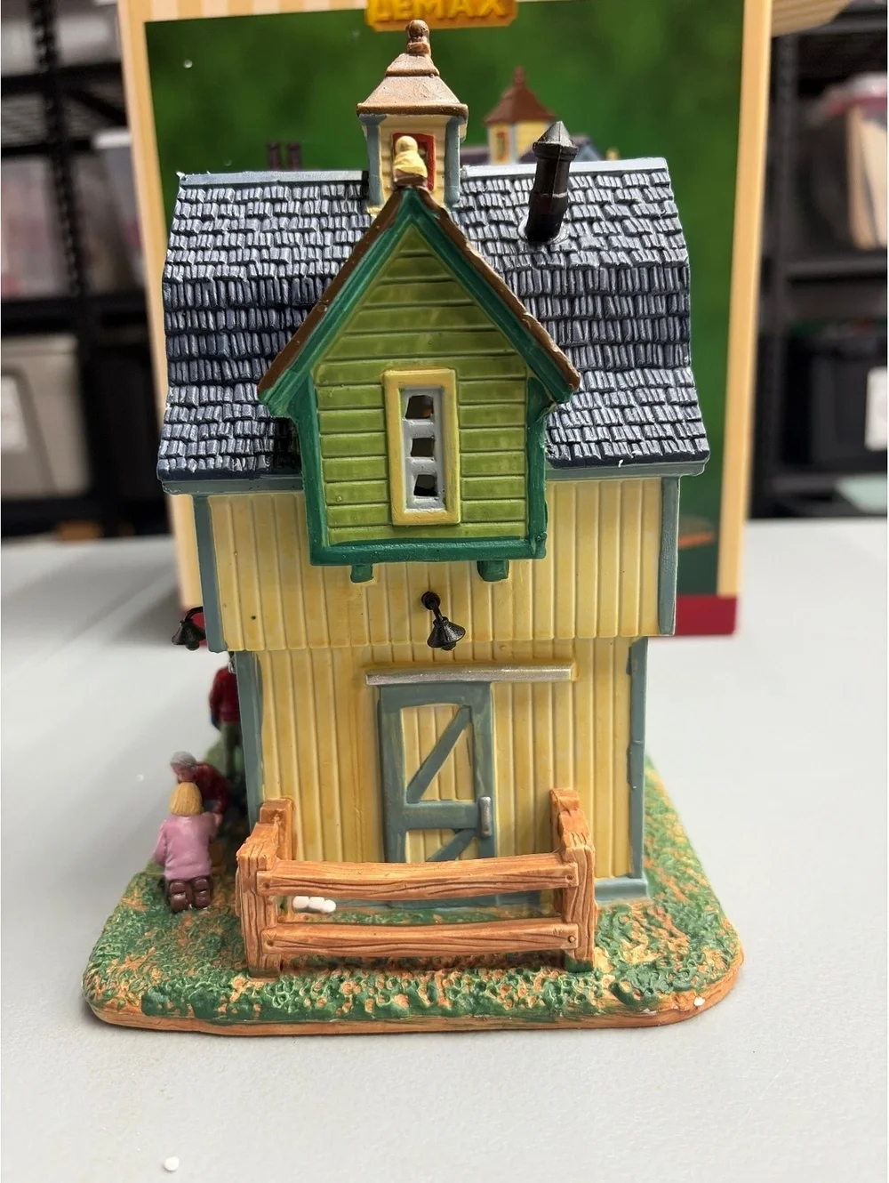Lemax Christmas Village REX & SPOT'S DOGGY SCHOOL Porcelain Building NO LIGHT